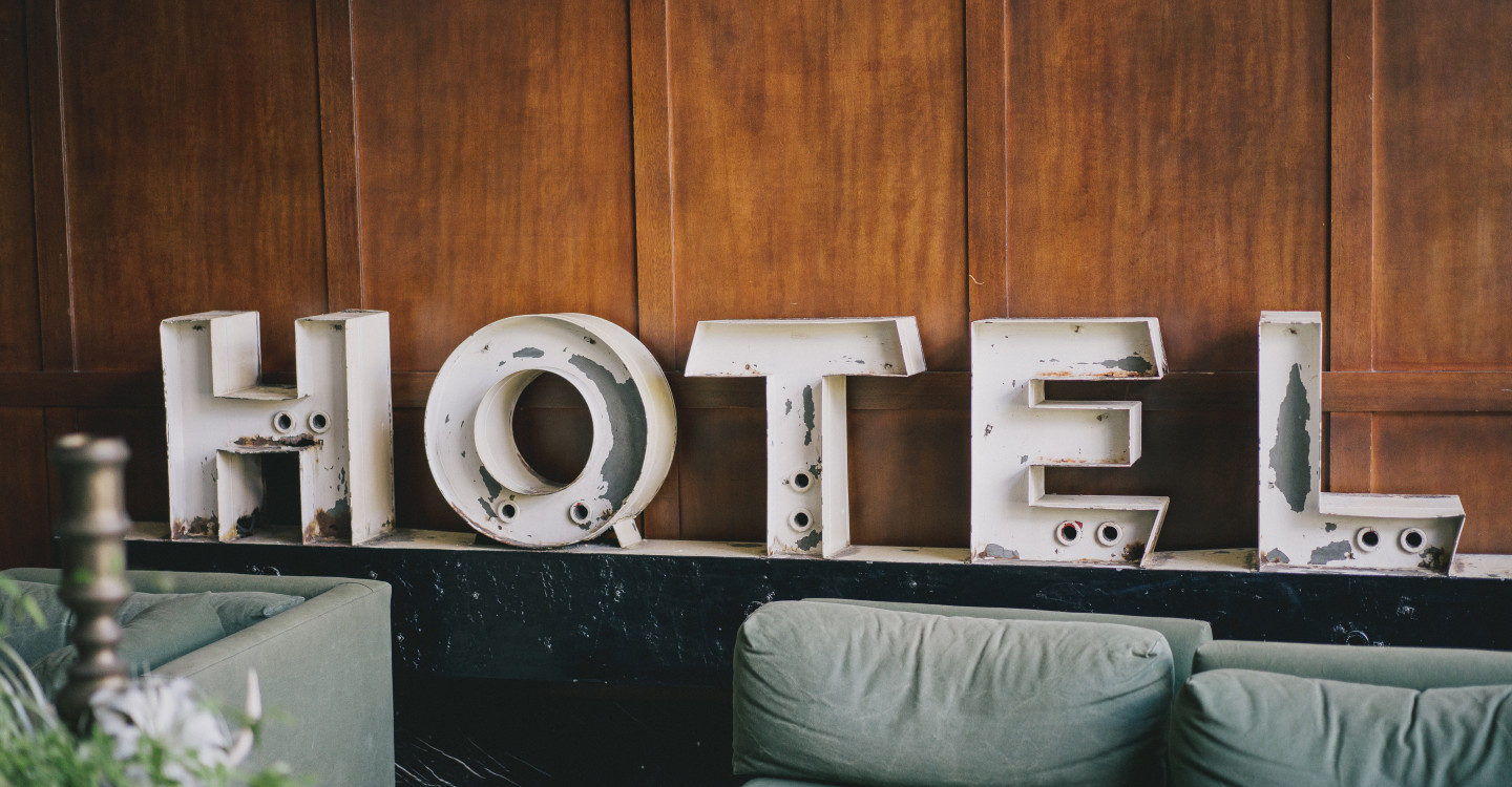 Hotel photo by Bill Anastas on Unsplash